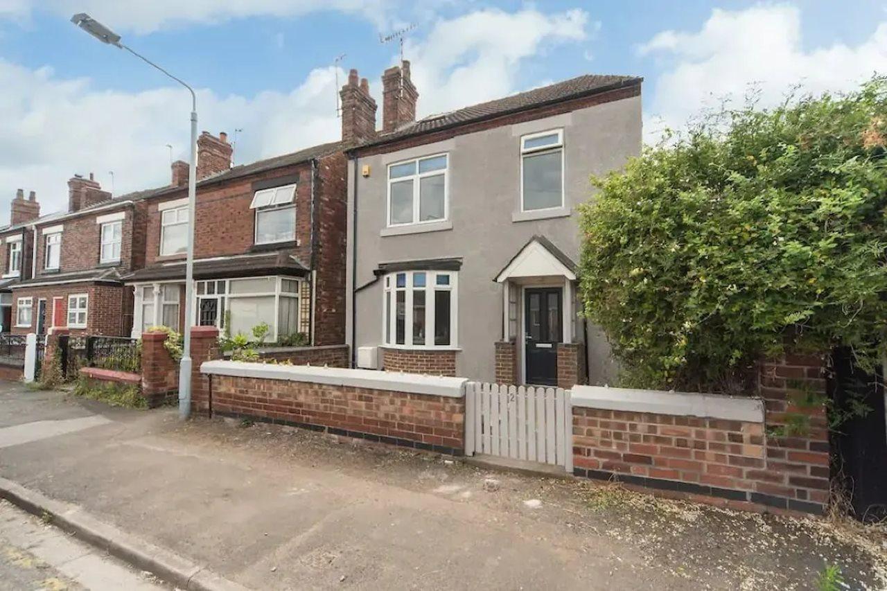 Villa Trent Road Beeston Nottingham